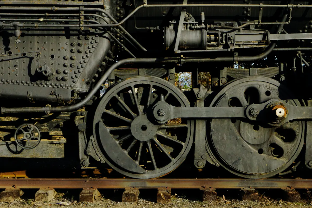 Räder und Fahrwerk einer Lokomotive